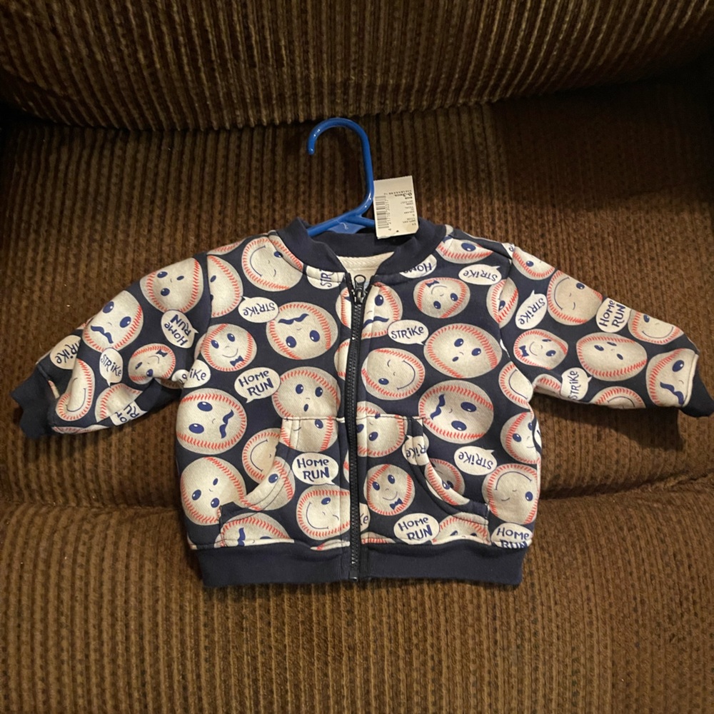 NEW Sweater - Picture 2 of 3
